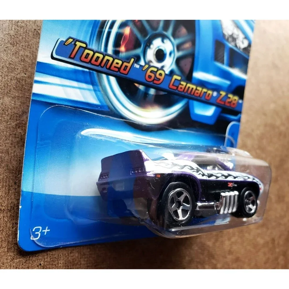 Hot Wheels TOONED '69 CAMARO Z28 Metalflake Purple 124 1:64 K-Mart Exclusive 5SP